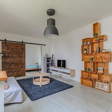 Abadie - T3 Avec 2 1 Salle De Bain *